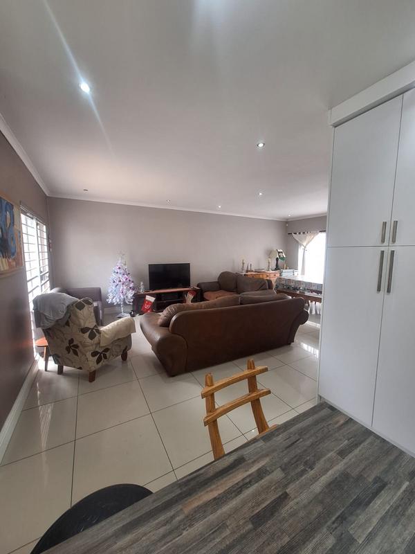 3 Bedroom Property for Sale in Tygerdal Western Cape